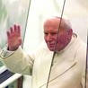  Papieża Jana Pawła II przywitała deszczowa aura. Nie zmąciło to jednak eucharystycznej radości podczas Statio Orbis