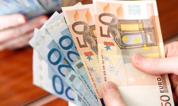 Wotum nieufności dla prezesa watykańskiego banku