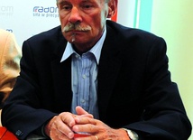 Jednym z organizatorów turnieju jest Jerzy Staroń, który zapewnia, że Polska Kadra Gwiazd może trwać wiecznie, bo wciąż pojawiają się oldboje, którzy chcą w niej grać  