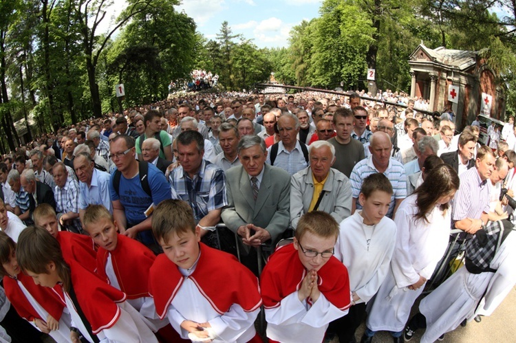 Mężczyźni w Piekarach 2012