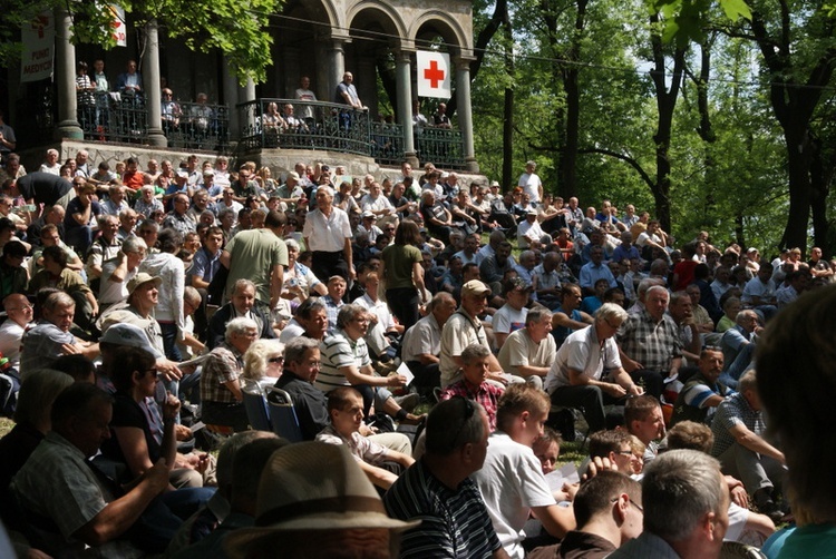 Godzina młodzieżowa, Piekary 2012