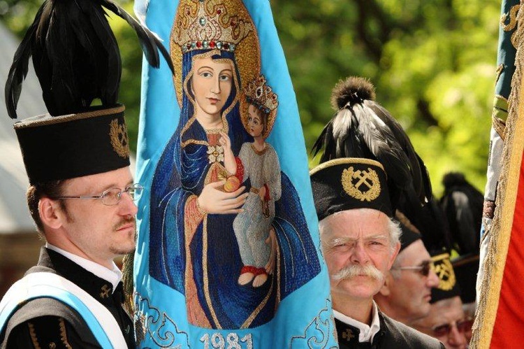 Mężczyźni w Piekarach 2012