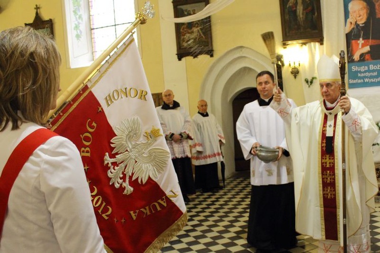 Uroczystość nadania imienia Szkole Podstawowej w Runowie