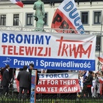 Bronią TV Trwam w Brukseli