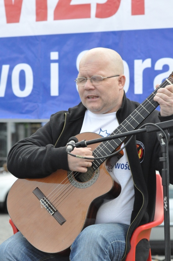 Bronią TV Trwam w Brukseli