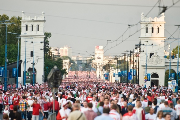 Sekty aktywniejsze na Euro 2012?