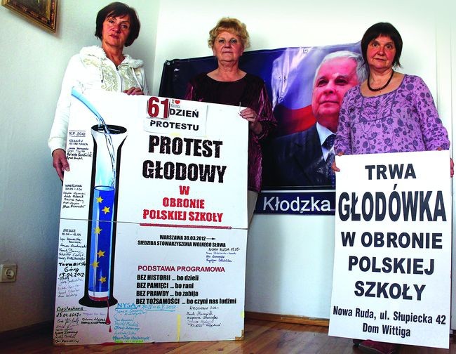  – Jeżeli człowiek żyje jakimiś ideałami, to chce je zrealizować. Walczyłyśmy o nie przed laty. Teraz znowu trzeba o nie walczyć, dlatego tu jesteśmy – mówią protestujące nauczycielki