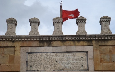 "Sztuka" szydząca z islamu - w Tunezji (!)