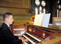 Pan Łukasz wygrał konkurs na stanowisko organisty w rabczańskim kościele. – 70 procent mojego życia pochłania gra – mówi. Ale dodaje z radością, że rodzina jest bardzo wyrozumiała