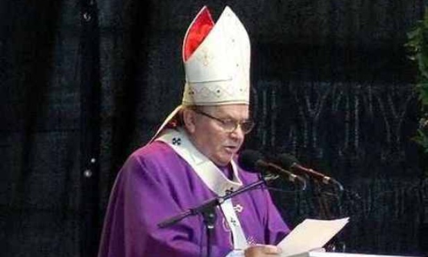 Abp Gołębiewski: wybrałbym kapłaństwo