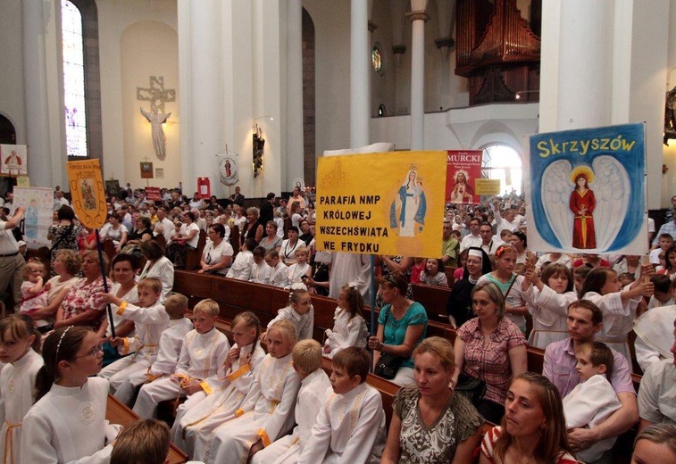 Biało w katedrze