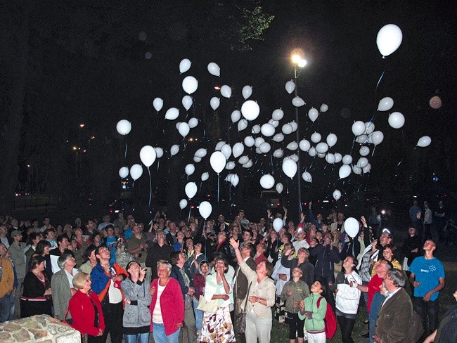 Razem z balonami poszybowały do nieba marzenia i nasze oczekiwania dotyczące Radomia