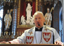 „Złodziej w sutannie” po czterdziestu latach opowiadał w radomskiej katedrze o tamtych wydarzeniach