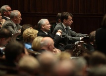 PiS złożyło dwa projekty zakazujące in vitro