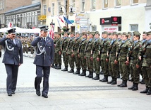 Skrzydła  nad miastem