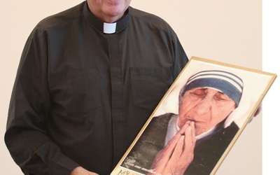 Ks. Pascual Cervera – pochodzi z Hiszpanii, wyświęcony w Nowym Jorku, aktualnie kapłan diecezji Toledo, koordynator ruchu Corpus Christi skupiającego księży diecezjalnych  żyjących charyzmatem Matki Teresy.  Więcej informacji o ruchu:  www. corpuschristimovement.org