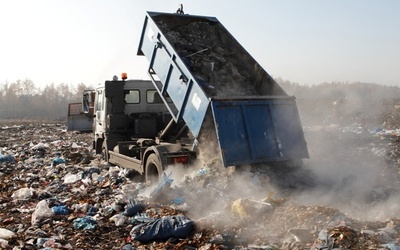"DGP": Samorządowy bunt śmieciowy