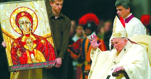Matka Boża wśród naukowców