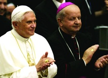 Benedykt XVI i abp Stanisław Dziwisz 