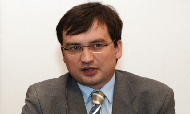 Ziobro: "PiS musi zerwać cichą koalicję z PO"