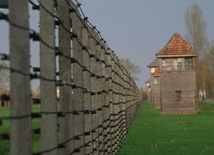 Romowie upamiętnią zgładzonych w Birkenau