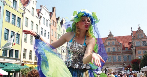 Uroczysta parada na rozpoczęcie pozwala doświadczyć kulturalnego dziedzictwa Gdańska
