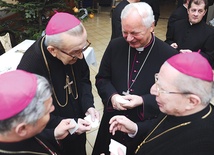  Wigilijne łamanie opłatkiem z grudnia 2011 r. stało się ostatnim w tym gronie biskupów  