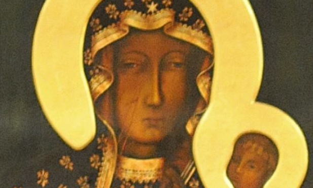 Jasnogórska Madonna na ścianie garażu