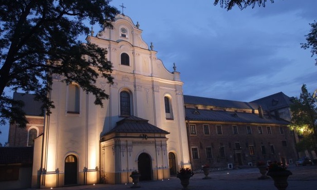 Nocą do klasztoru