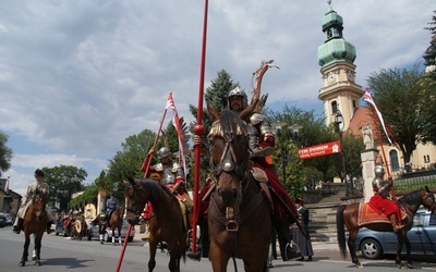 Defilowali przez Tychy