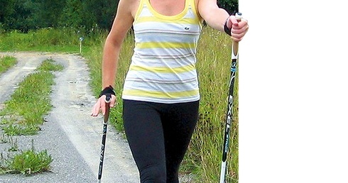  Zajęcia mają zachęcić wszystkich, by chcieli wychodzić z domu, spotykać się ze sobą – mówi Agata Orlicka, instruktorka  nordic walkingu