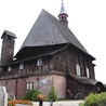  Kościół św. Barbary należy do parafii św. Józefa Robotnika w Osowcu-Węgrach