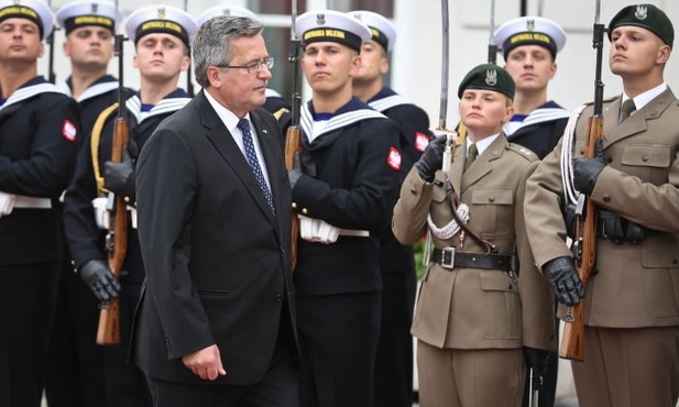 Prezydent: Konieczna własna tarcza