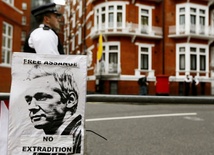 Assange: "USA poluje na czarownice"