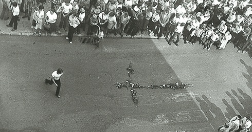 Miedzy innymi takie deklaracje wiary, układane przez manifestantów na ulicach Lubina w 1982 r., były dla komunistycznych władz dostatecznym powodem, żeby strzelać do ludzi