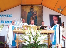  Abp Wojciech Ziemba zaznaczył, że największym zagrożeniem w dzisiejszych czasach jest obojętność i to, że ludzie nie uznają  żadnych obiektywnych wartości