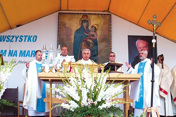  Abp Wojciech Ziemba zaznaczył, że największym zagrożeniem w dzisiejszych czasach jest obojętność i to, że ludzie nie uznają  żadnych obiektywnych wartości