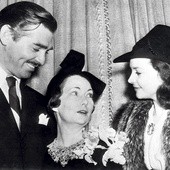 Od lewej: Clark Gable, Margaret Mitchell i Vivien Leigh na premierze „Przeminęło z wiatrem” w Atlancie, 1939 r.