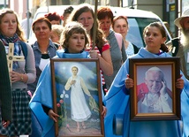 Patronami tegorocznej pielgrzymki byli bł. Jan Paweł II i bł. Karolina
