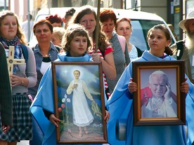 Patronami tegorocznej pielgrzymki byli bł. Jan Paweł II i bł. Karolina