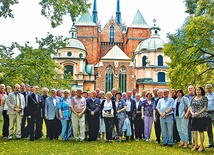 Uczestnicy konferencji na Ostrowie Tumskim