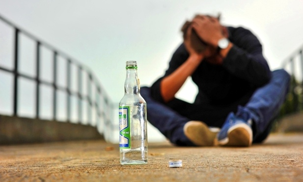 Dlaczego alkohol zwiększa ryzyko raka?