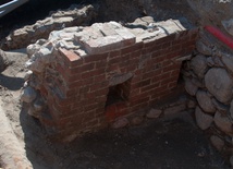 Barbakan czy most zwodzony?