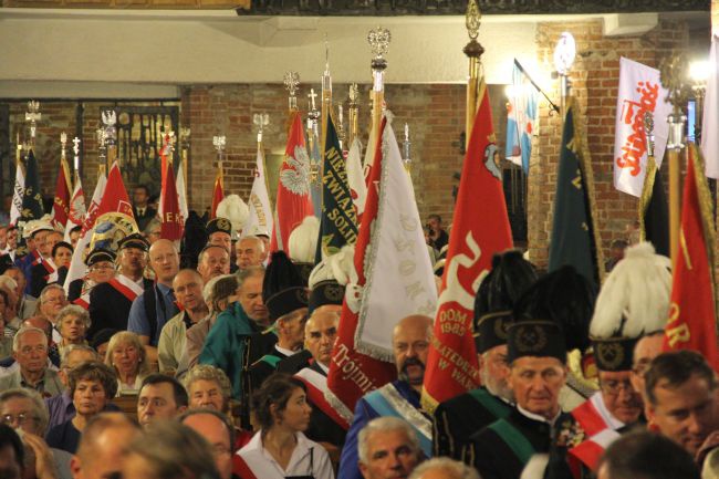 Msza św. w 32. rocznicę podpisania porozumień sierpniowych i powstania NSZZ "Solidarność"