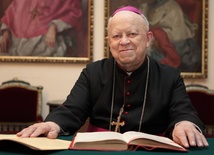 Abp Tokarczuk nagrodzony