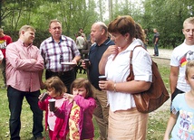 Impreza miała charakter rodzinno-towarzyskiego spotkania. Z lewej senator Wojciech Skórkiewicz