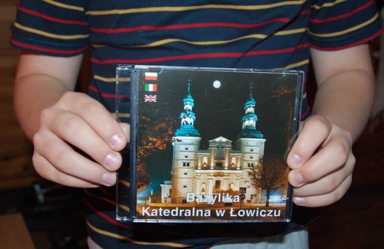 Film można obejrzeć w Bazylice Katedralnej w Łowiczu