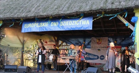 Występ zespołu Kapela ze Wsi Warszawa