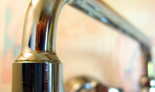 81 proc. Polaków wskazało dokręcanie kranów, jako osobiste działanie na rzecz ochrony środowiska