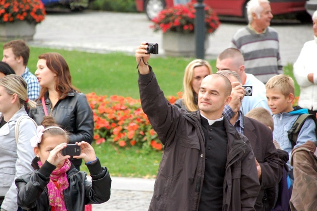 Apel Młodych na radomskim deptaku